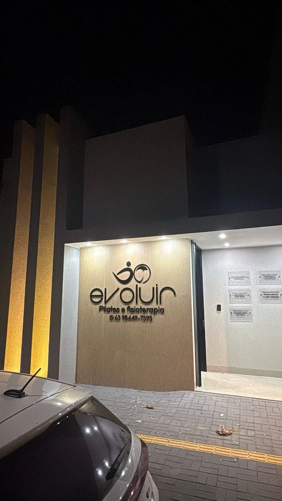 Fachada real da Evoluir, foto publicada no perfil da empresa no Google.